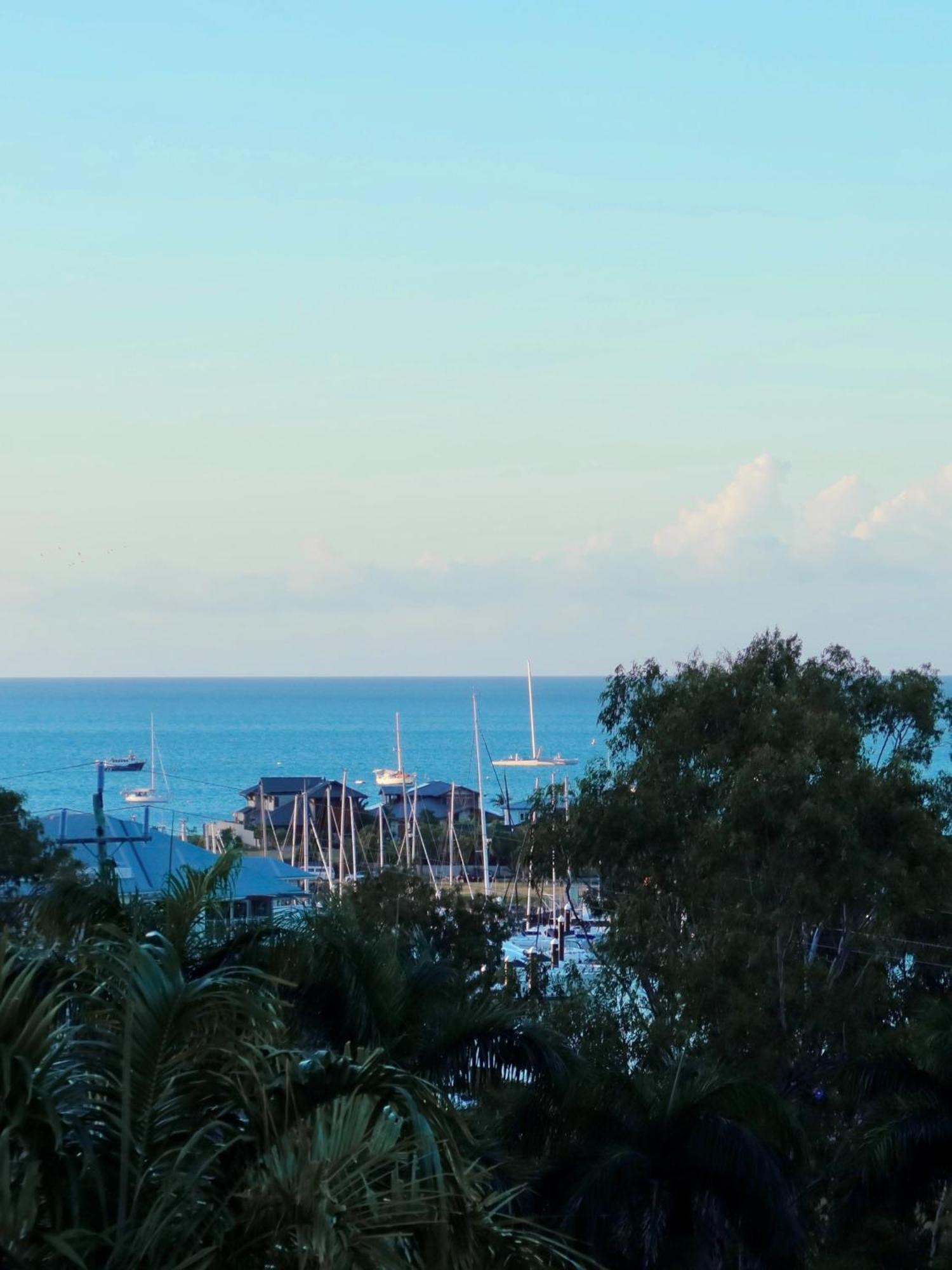 Coral Sea Vista Apartments Airlie Beach Ngoại thất bức ảnh