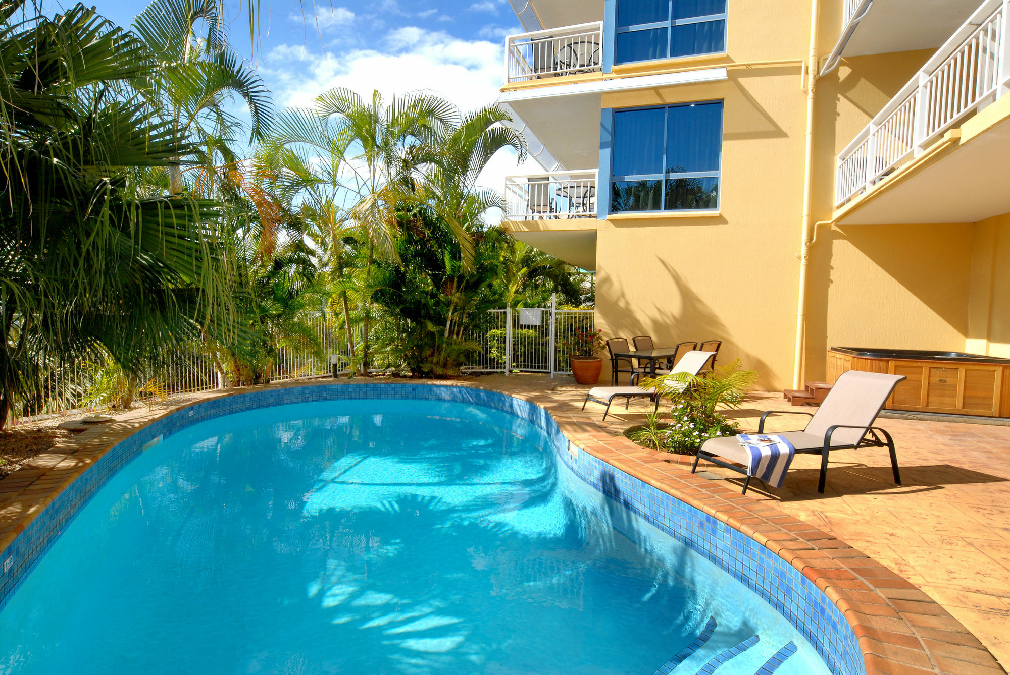 Coral Sea Vista Apartments Airlie Beach Ngoại thất bức ảnh